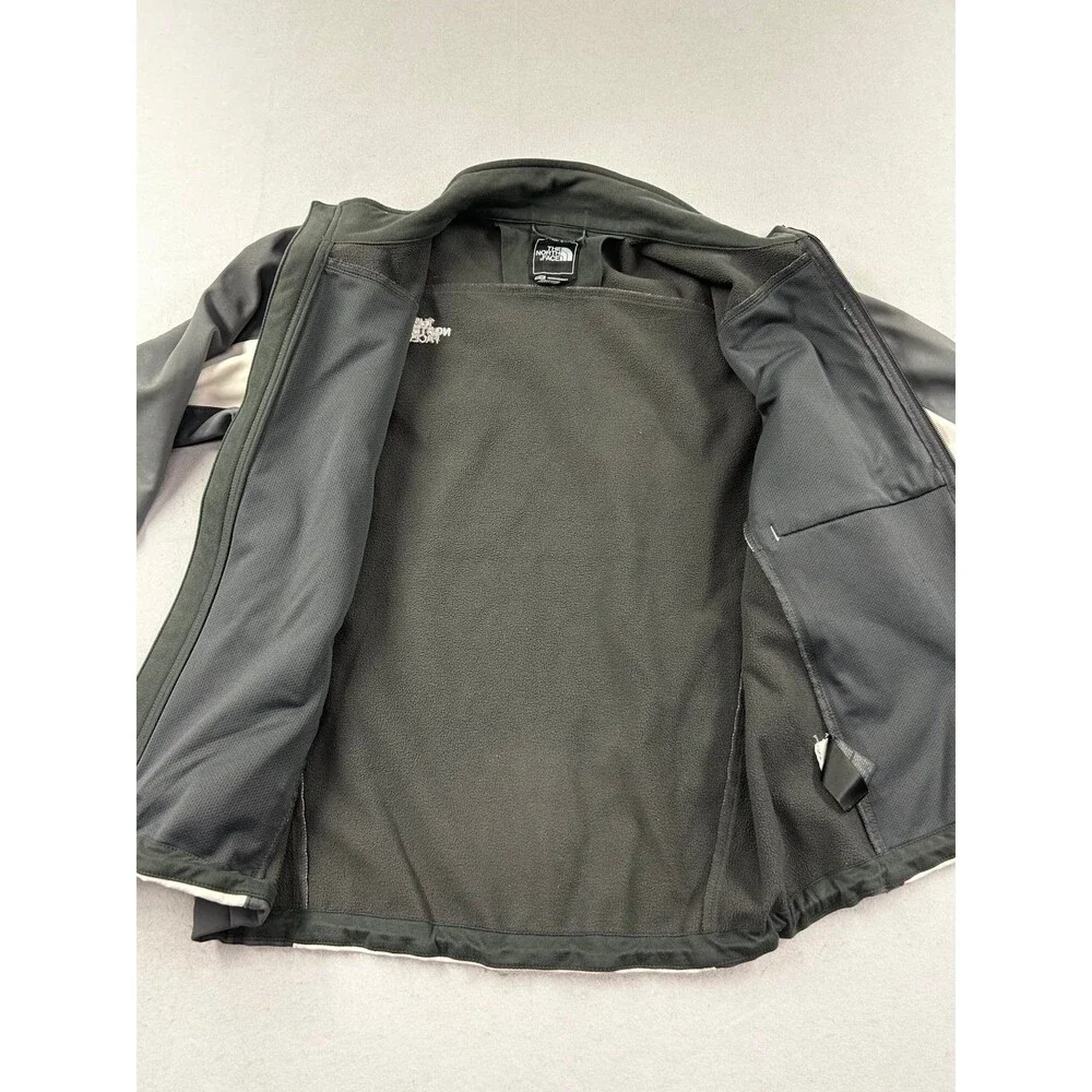 The North Face Men’s TNF APEX Full Zip Softshelll Jacket